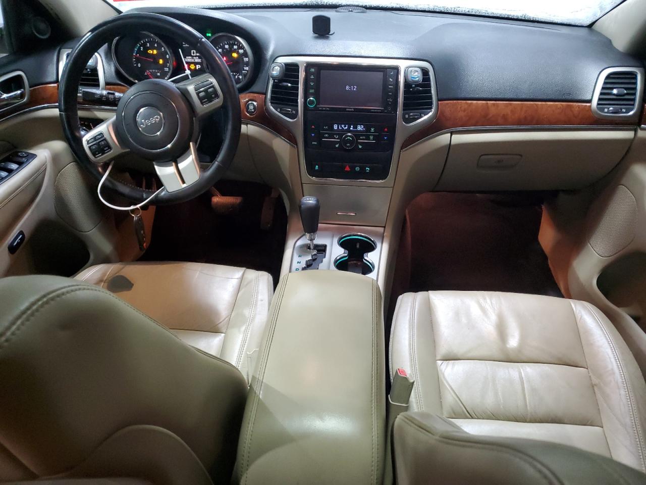 2011 Jeep Grand Cherokee - Image 8