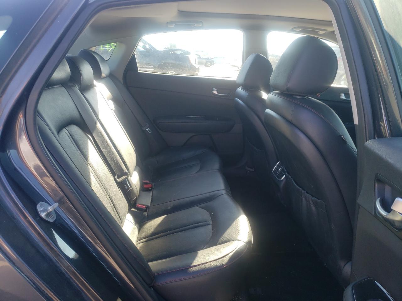 2018 Kia Optima - Image 10
