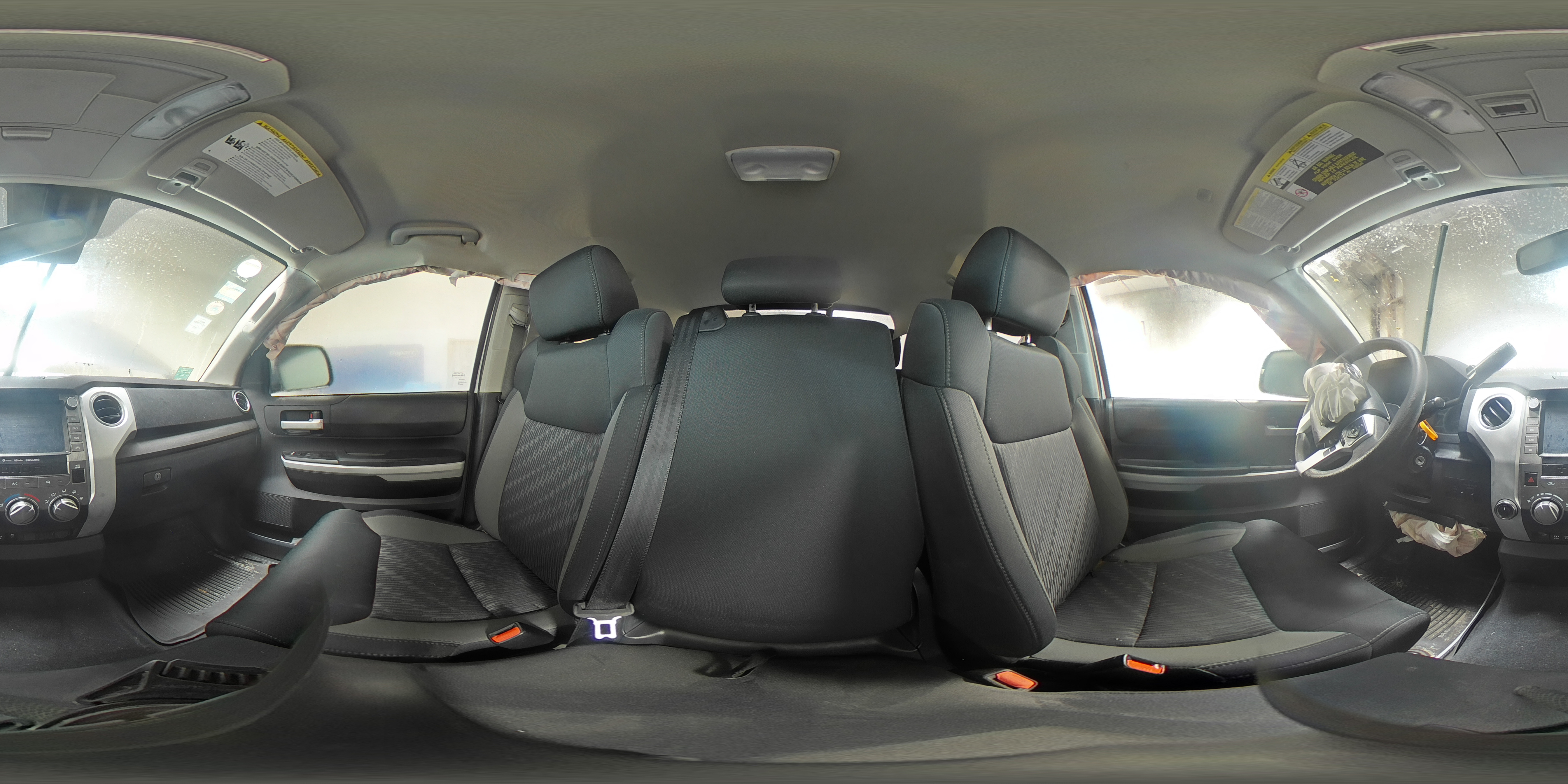 2020 Toyota Tundra - Image 14