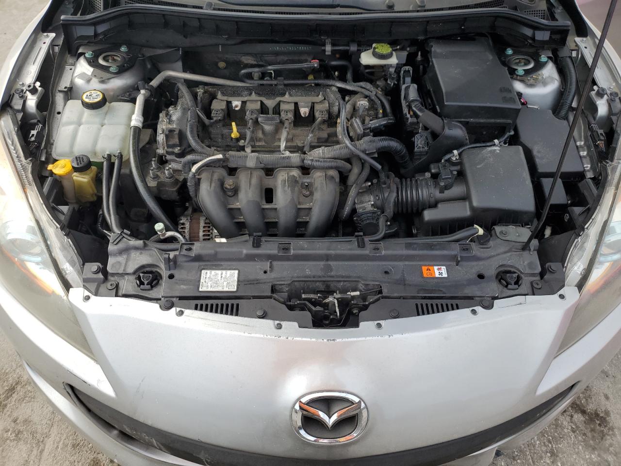 2013 Mazda 3 - Image 11