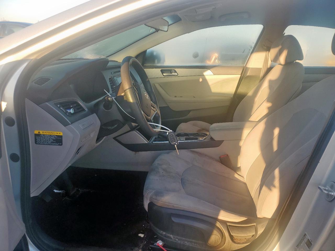 2017 Hyundai Sonata - Image 7