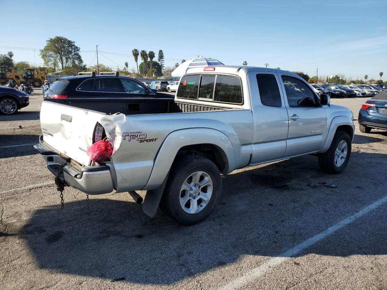 2011 Toyota Tacoma - Image 3