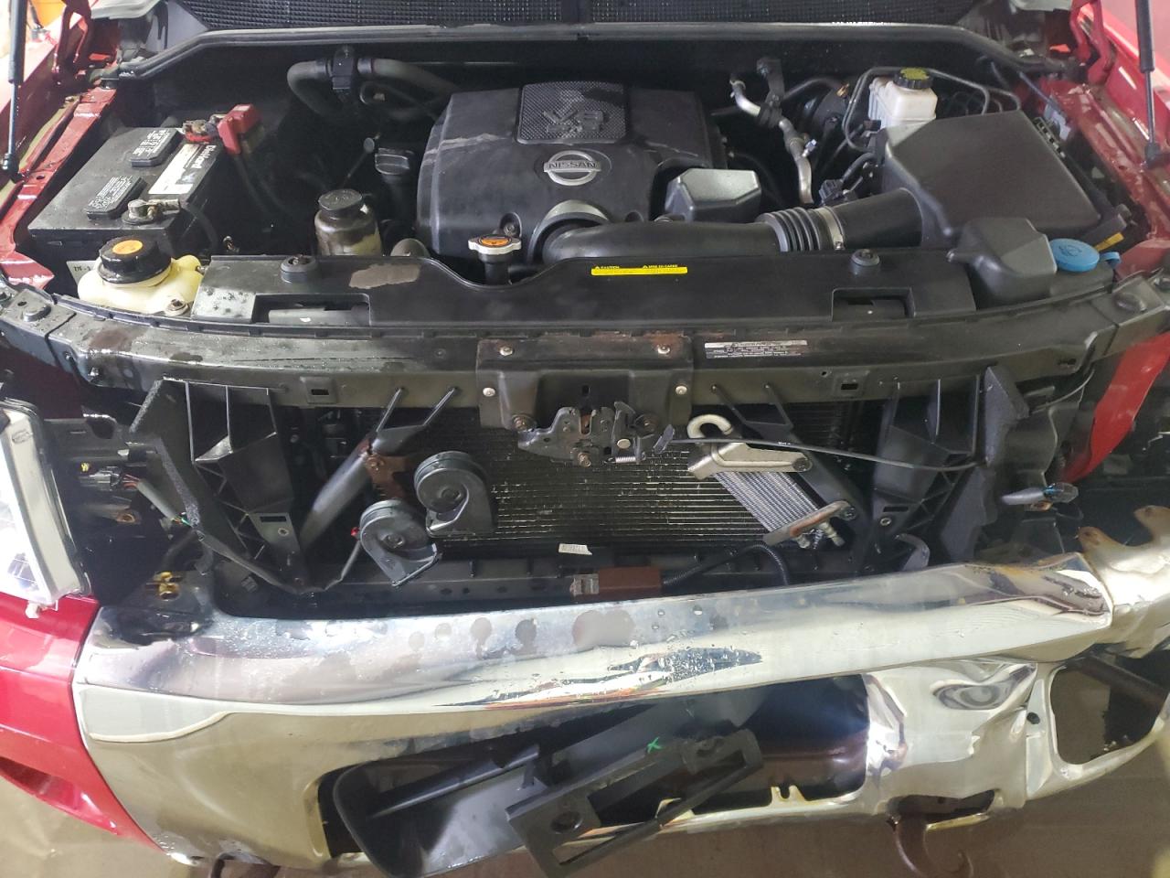 2011 Nissan Titan - Image 11