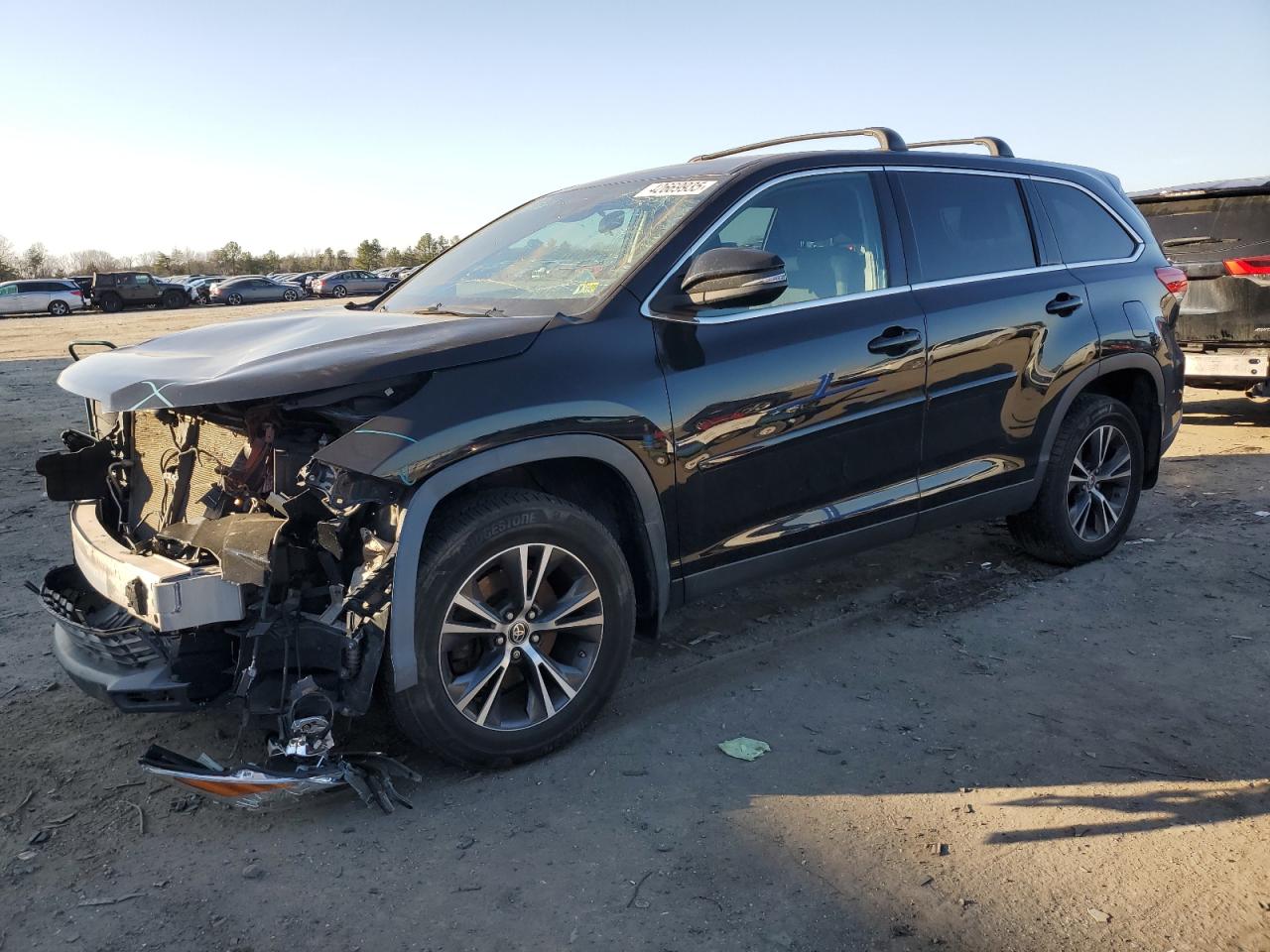 2019 Toyota Highlander - Image 1