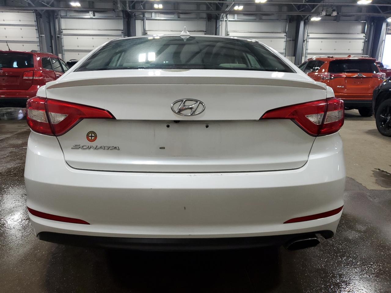 2016 Hyundai Sonata - Image 6