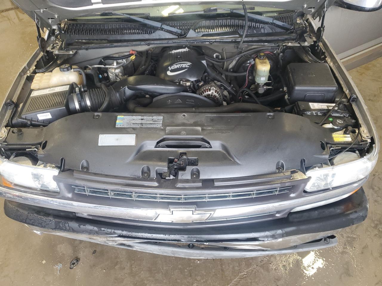 2002 Chevrolet Silverado - Image 11