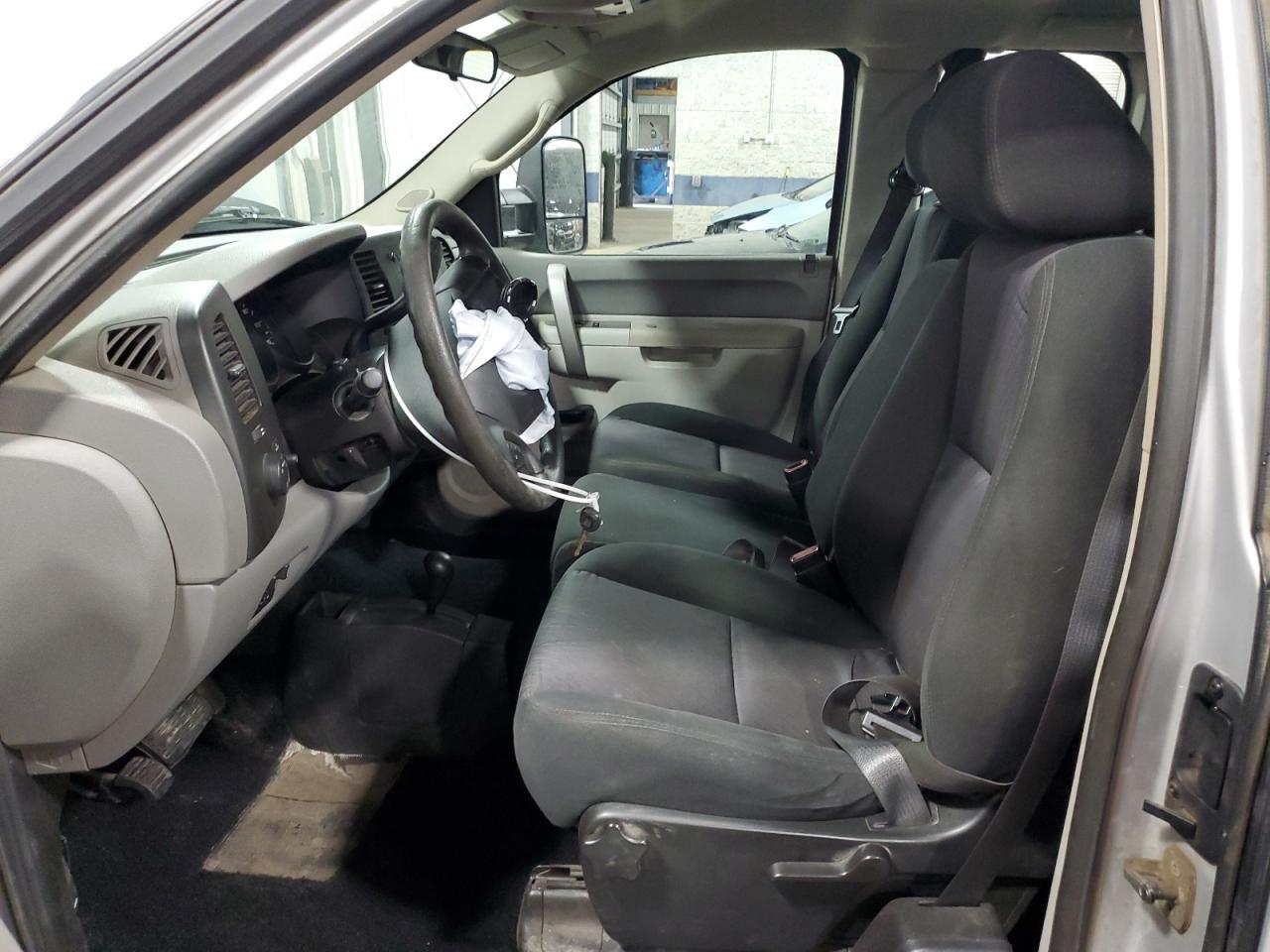 2010 Chevrolet Silverado - Image 7