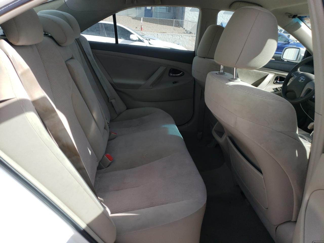 2011 Toyota Camry - Image 10