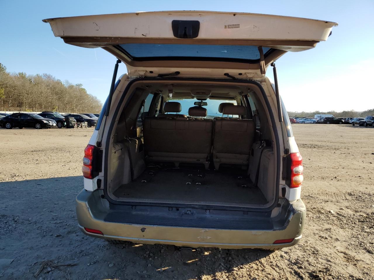 2004 Toyota Sequoia - Image 6