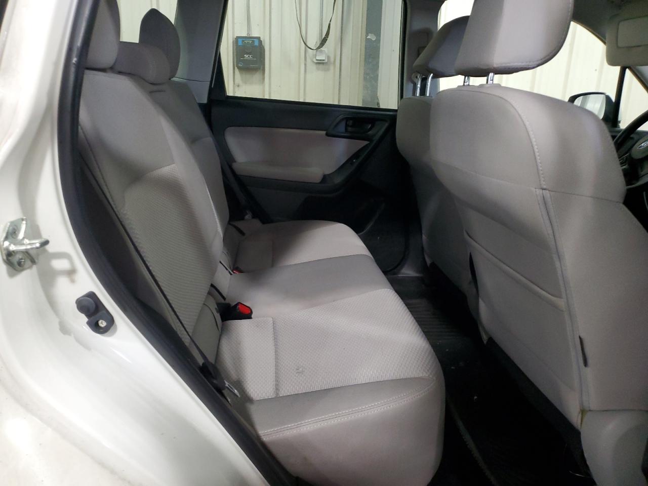 2016 Subaru Forester - Image 10
