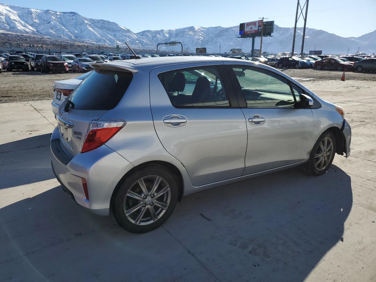 2014 Toyota Yaris - Image 3