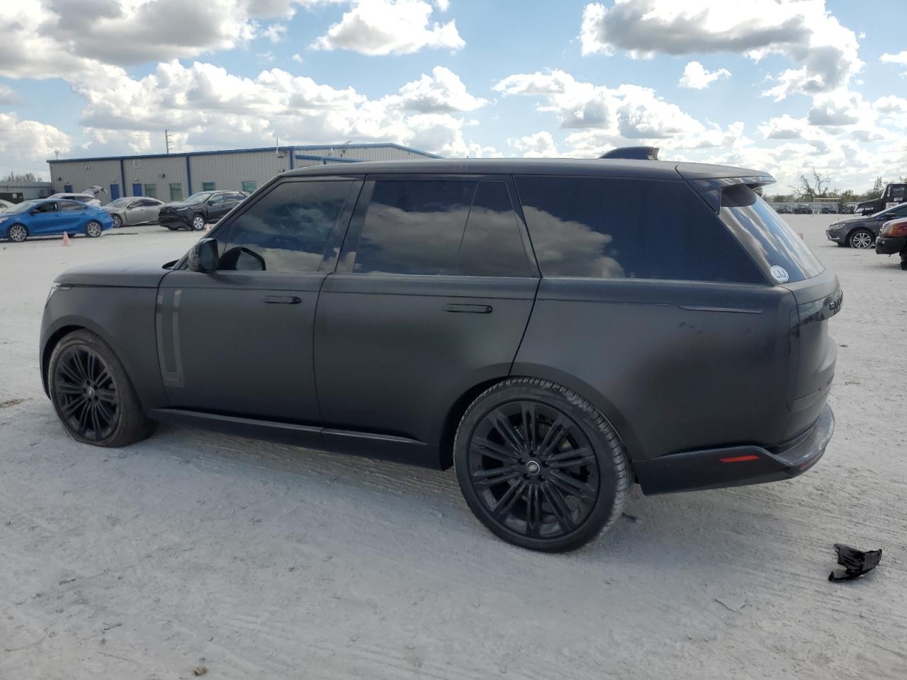 2024 Land Rover Range Rover - Image 2