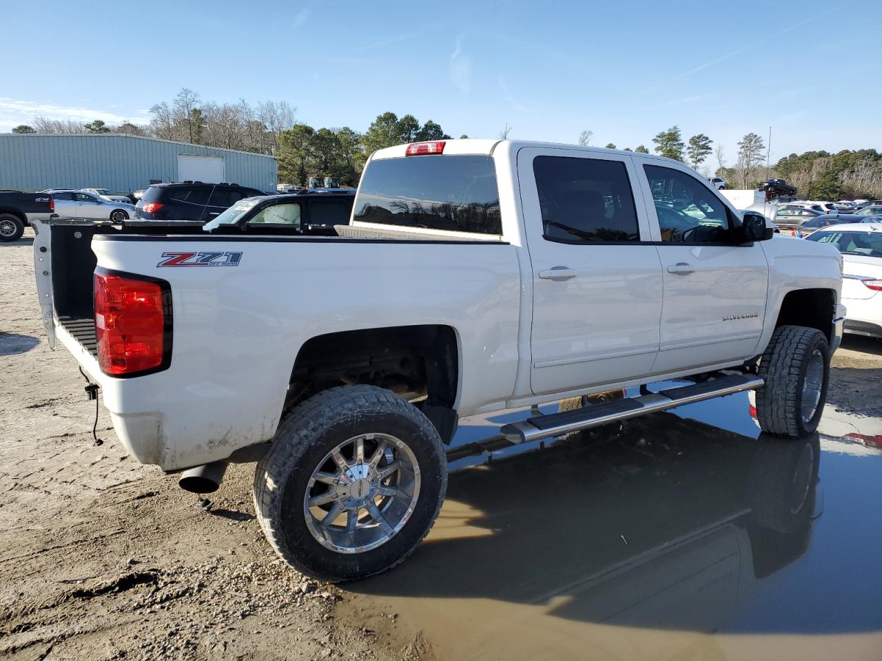 2015 Chevrolet Silverado - Image 3
