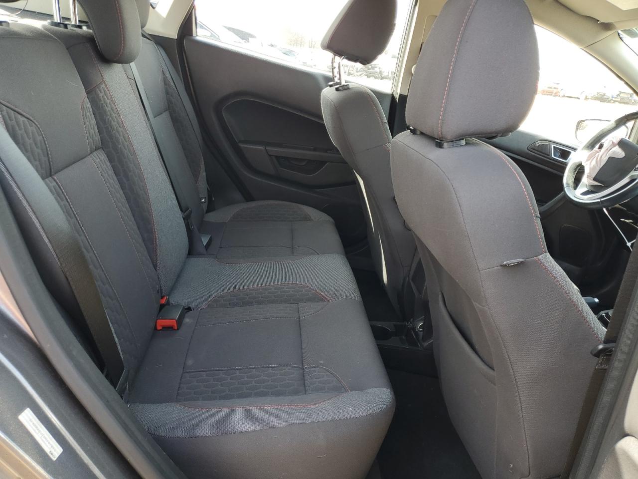 2014 Ford Fiesta - Image 10