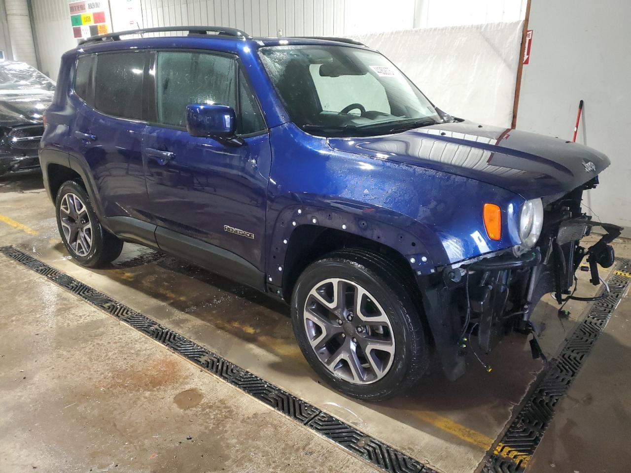 2017 Jeep Renegade - Image 4