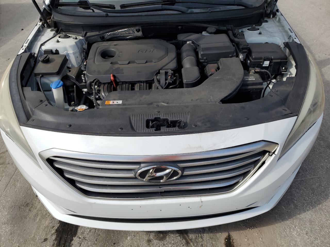 2015 Hyundai Sonata - Image 11