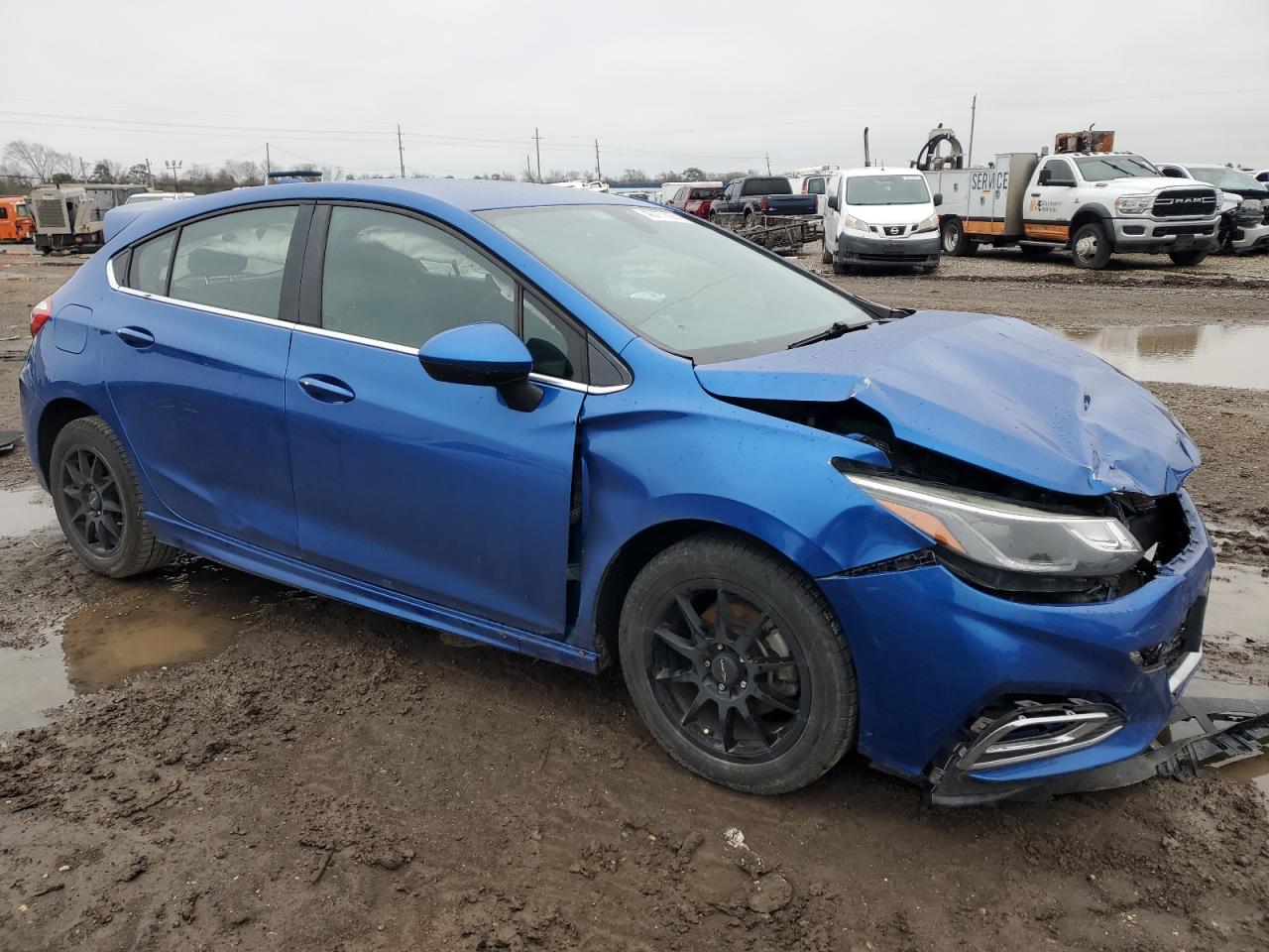 2018 Chevrolet Cruze - Image 4