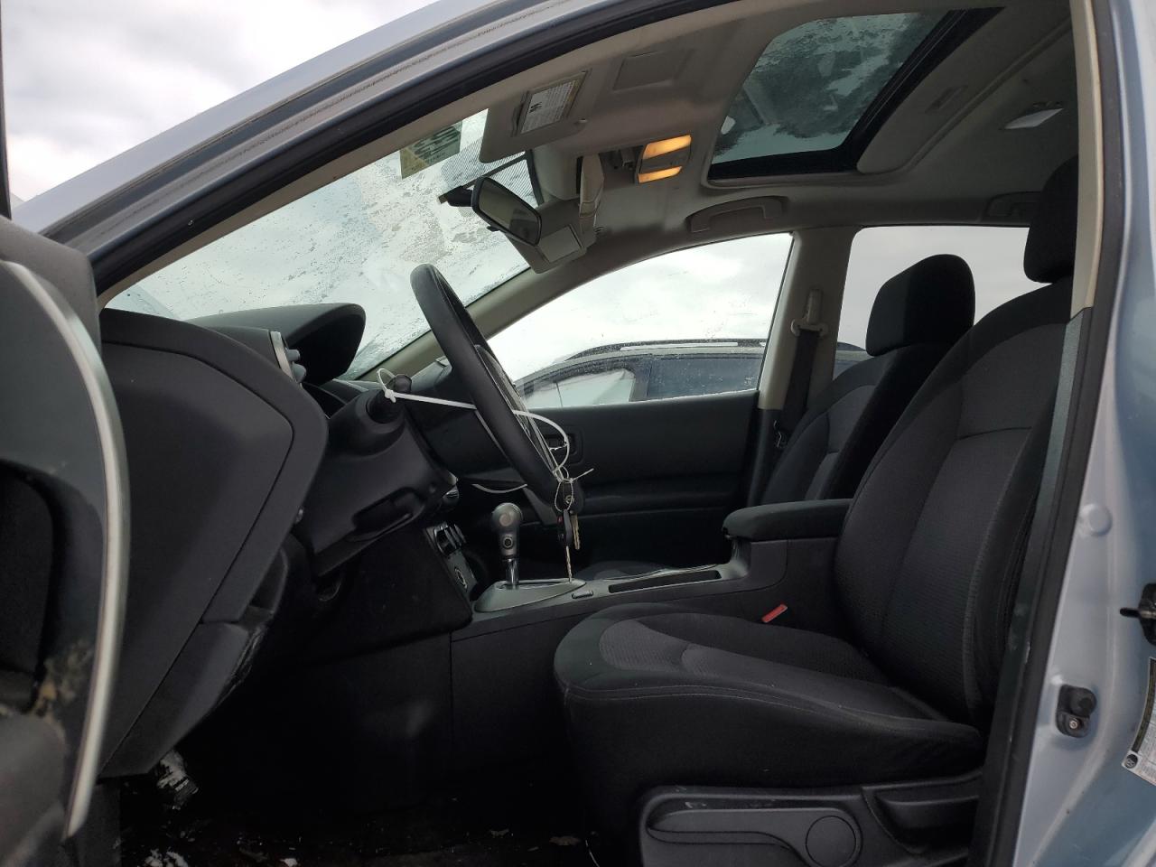 2011 Nissan Rogue S VIN: JN8AS5MV3BW263945 Lot: 43942095