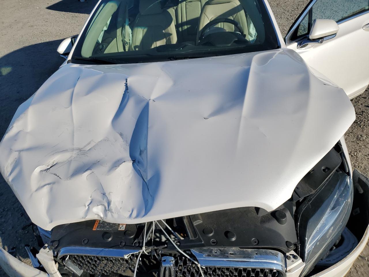 2019 Lincoln MKZ - Image 12