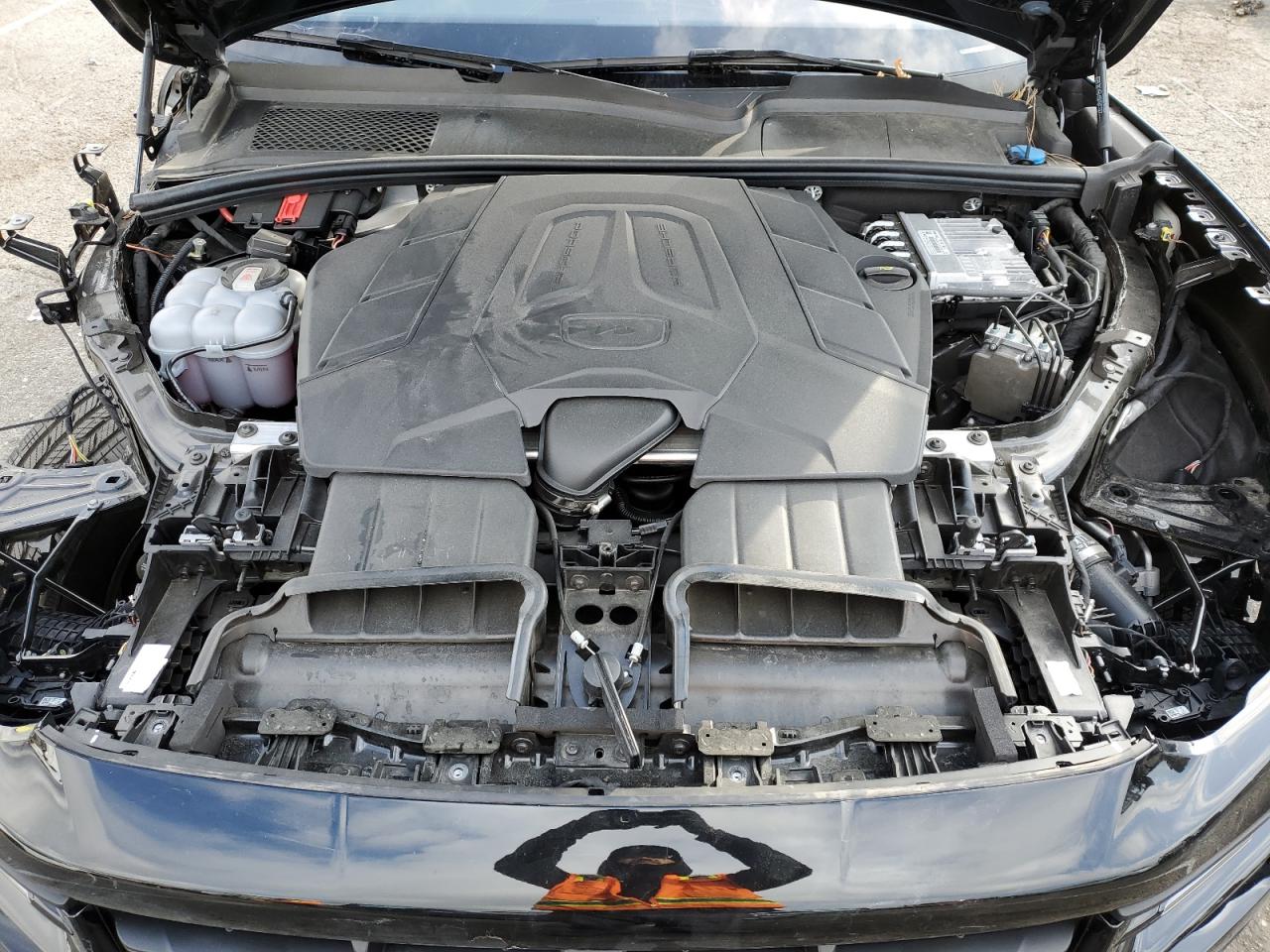 2024 Porsche Cayenne - Image 12