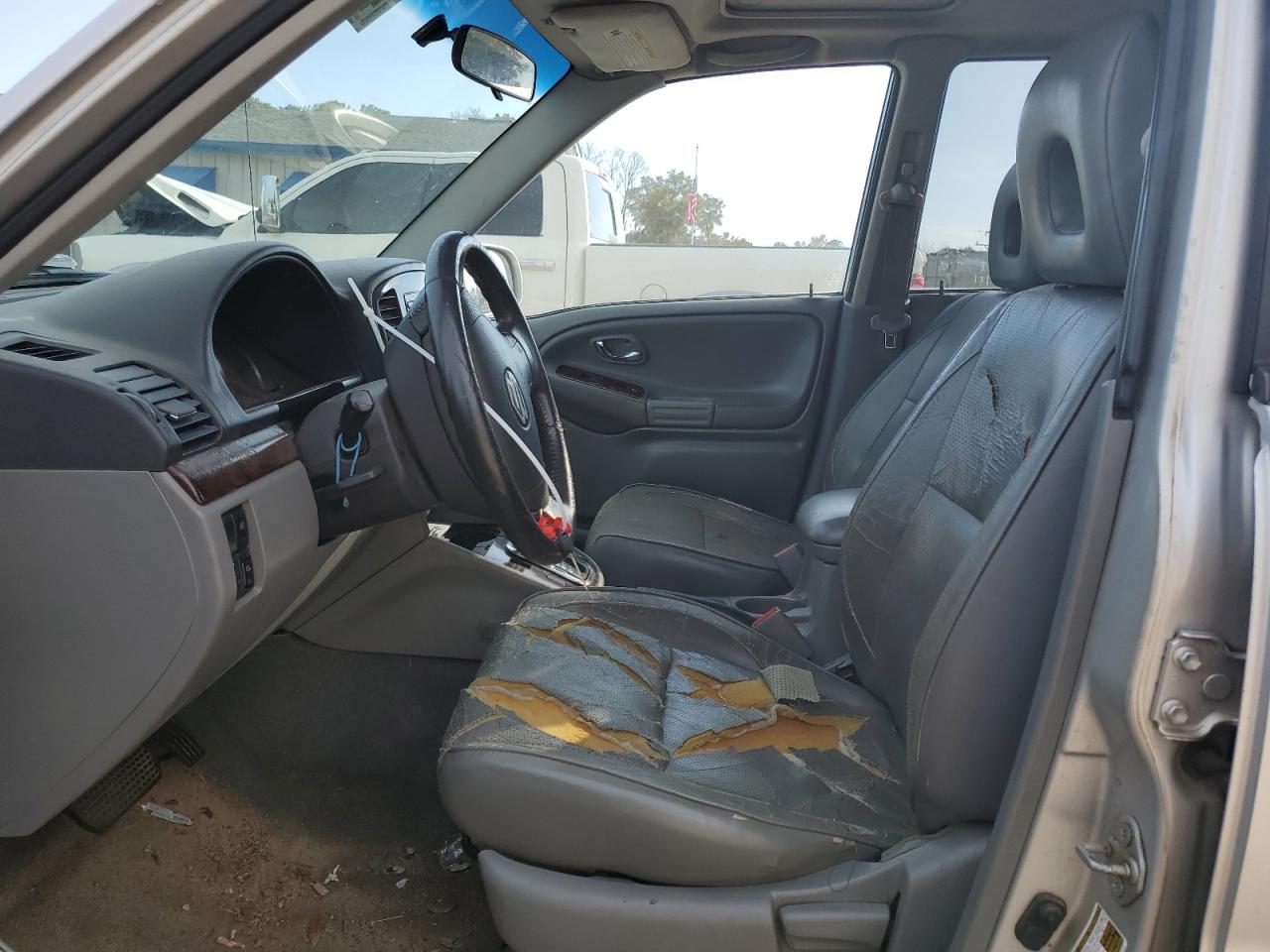2004 Suzuki XL7 - Image 7
