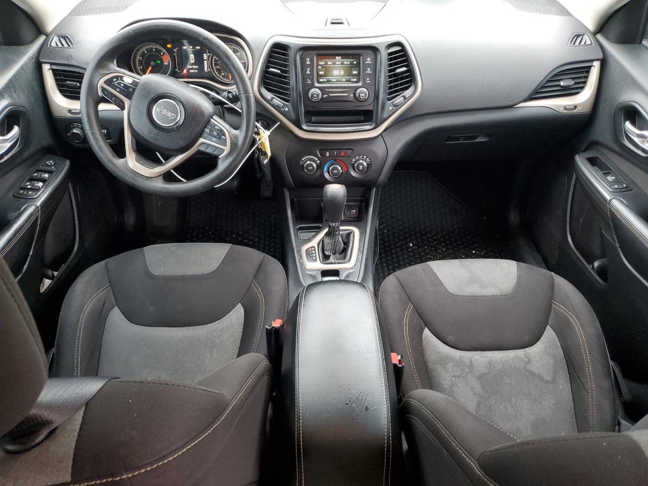 2016 Jeep Grand Cherokee - Image 8