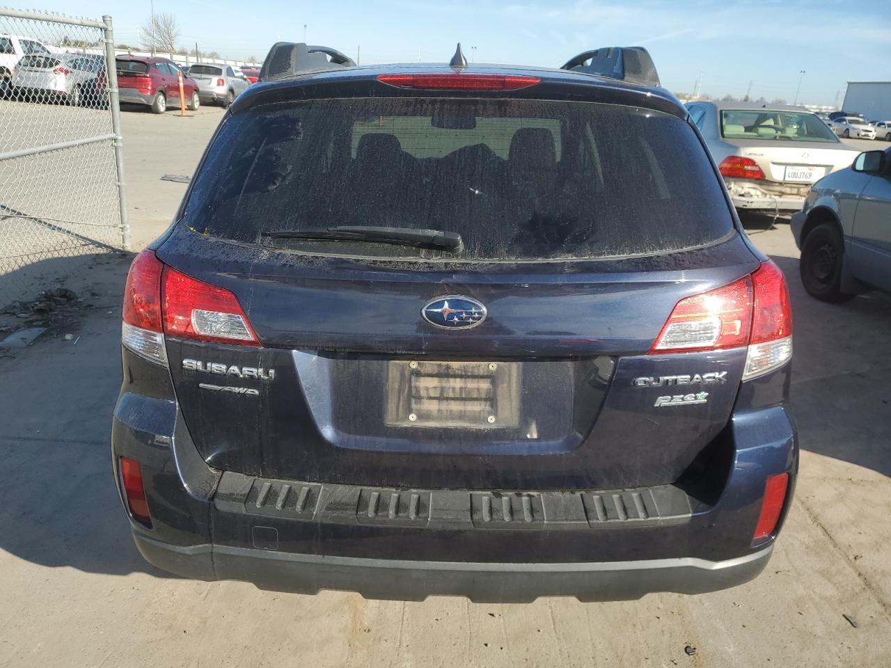 2014 Subaru Outback - Image 6