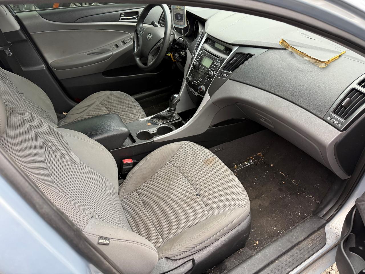 2011 Hyundai Sonata - Image 5
