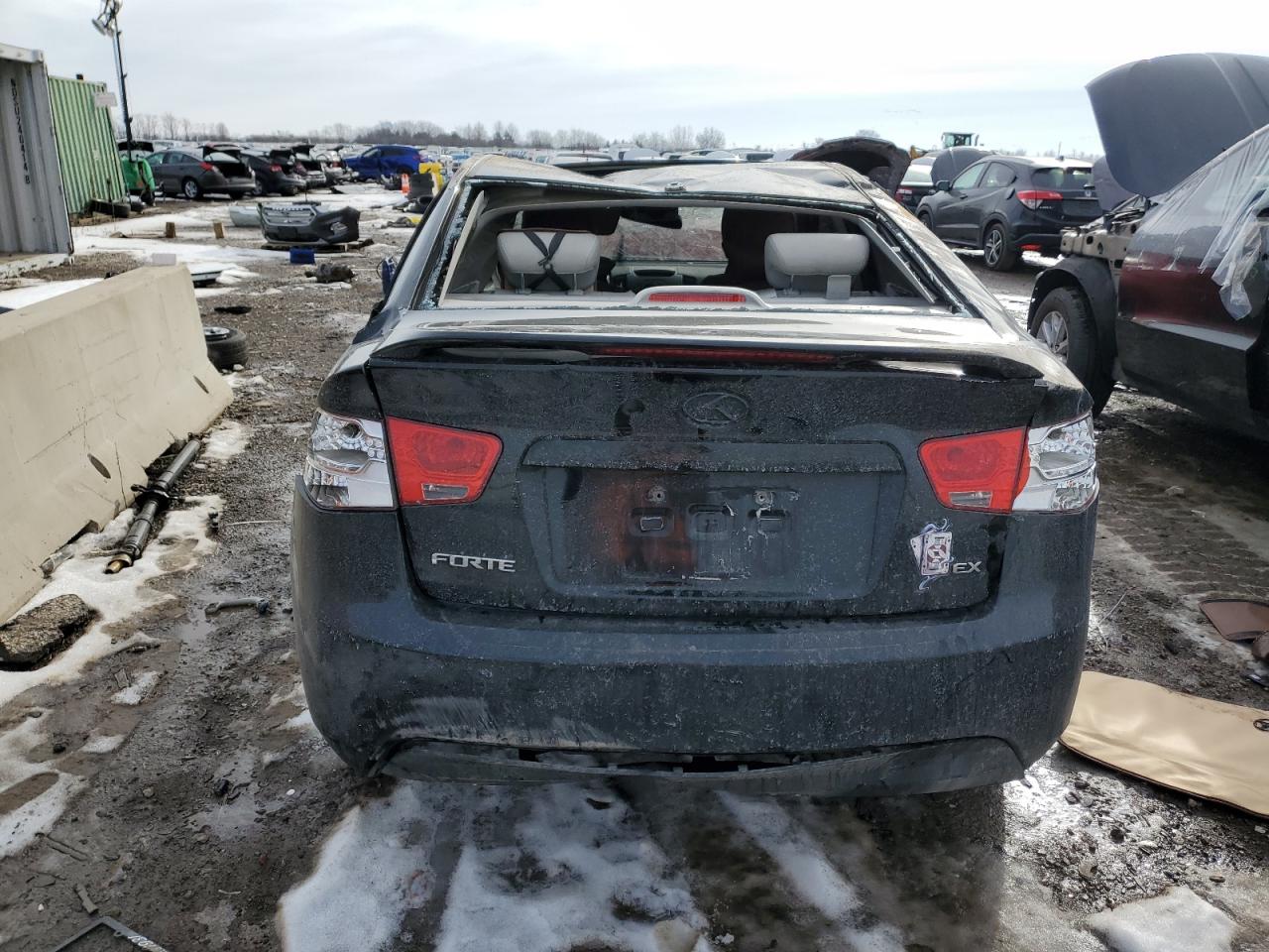 2010 Kia Forte - Image 6