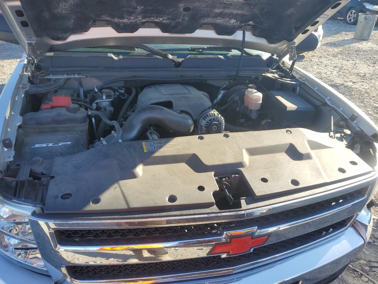 2010 Chevrolet Silverado - Image 11