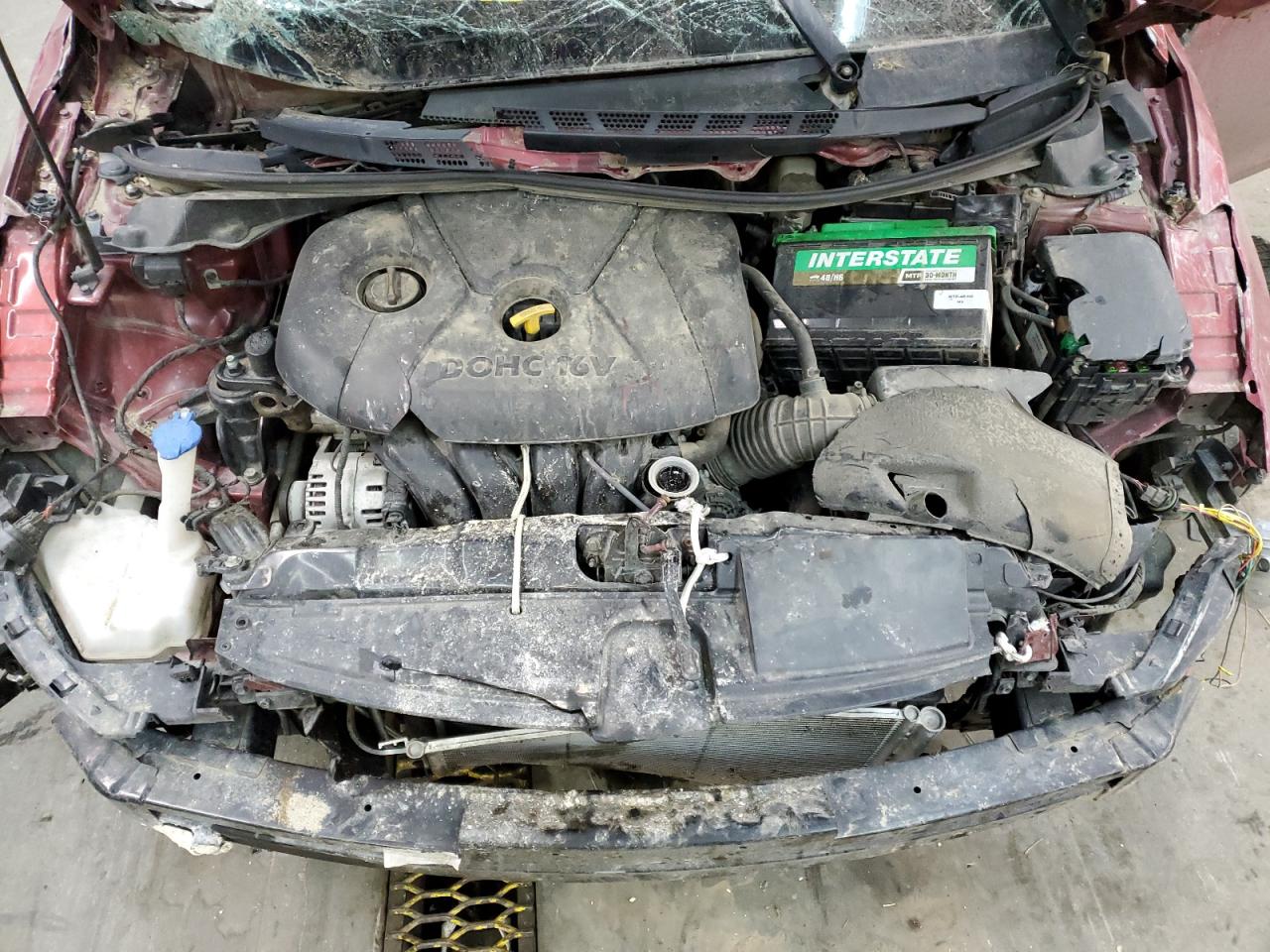2013 Hyundai Elantra - Image 12