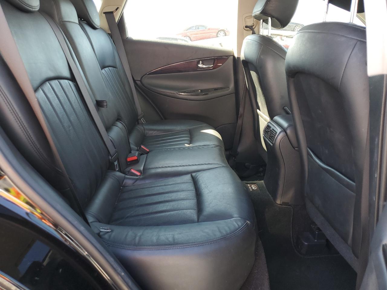 2014 Infiniti QX50 - Image 10
