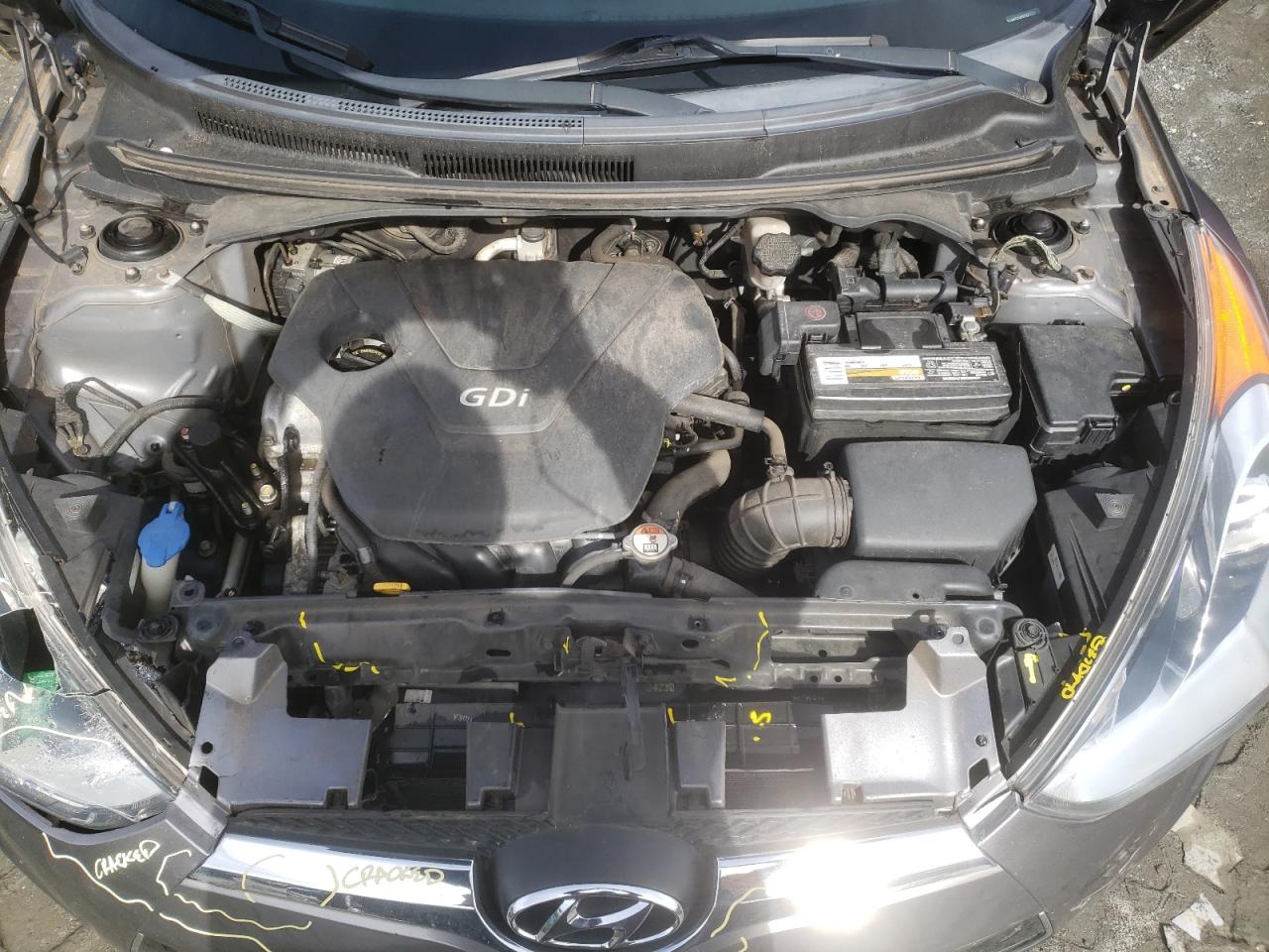 2012 Hyundai Veloster - Image 11