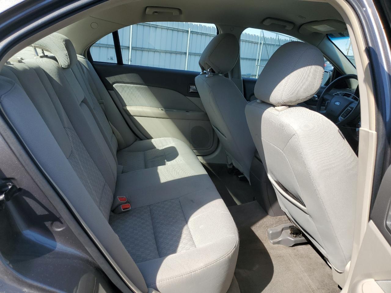 2012 Ford Fusion - Image 10