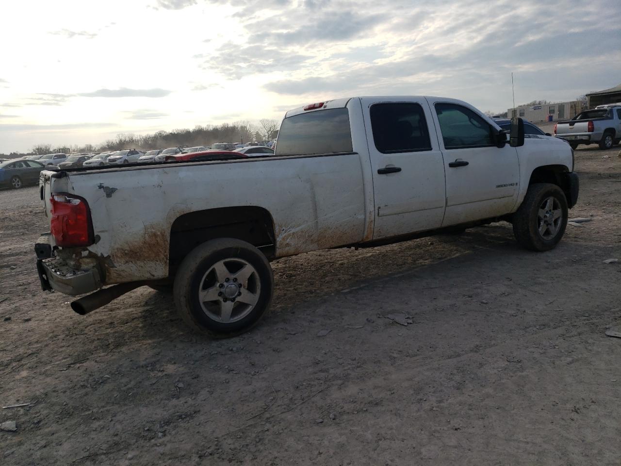 2008 Chevrolet Silverado - Image 3