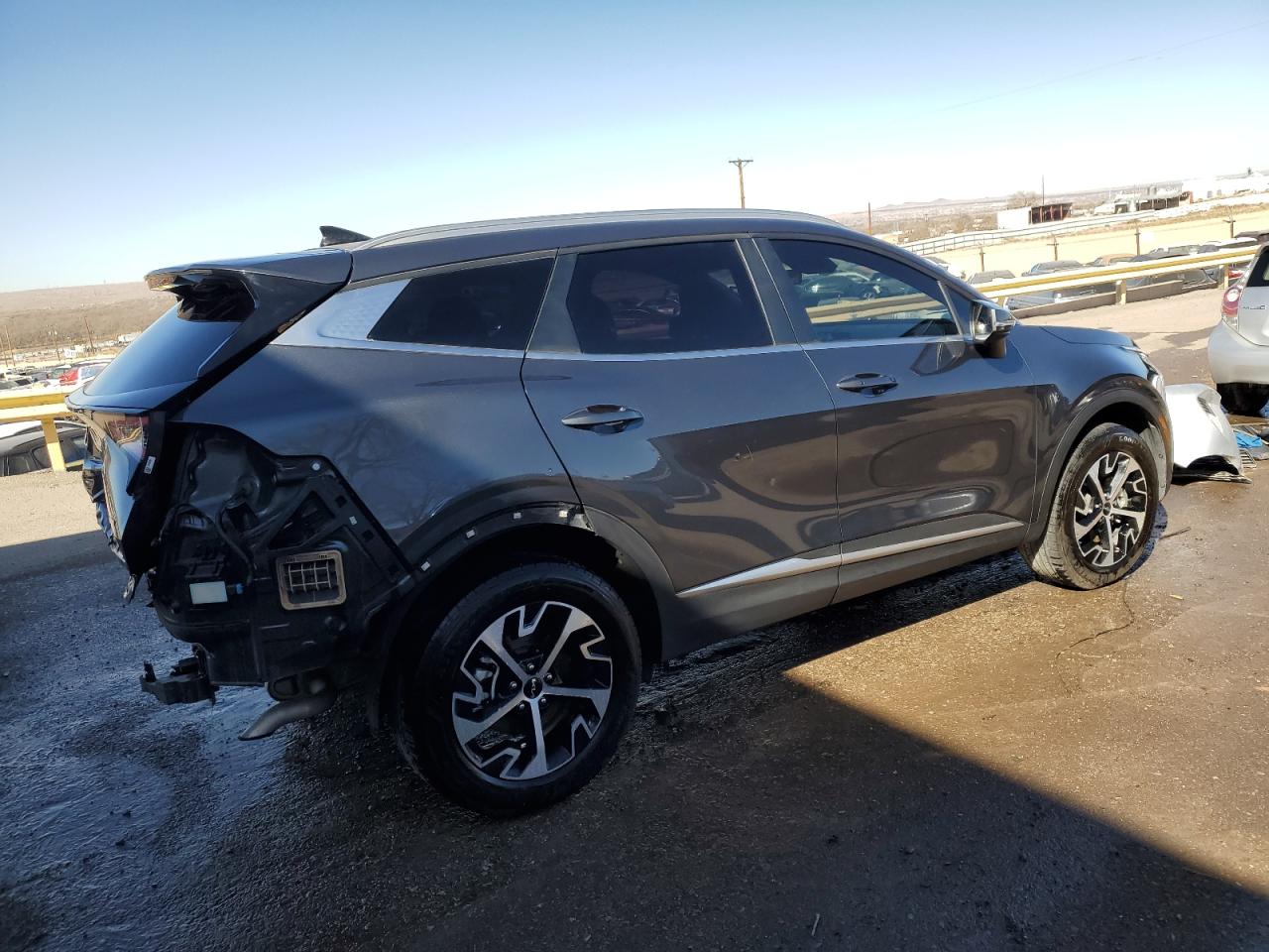 2023 Kia Sportage - Image 3