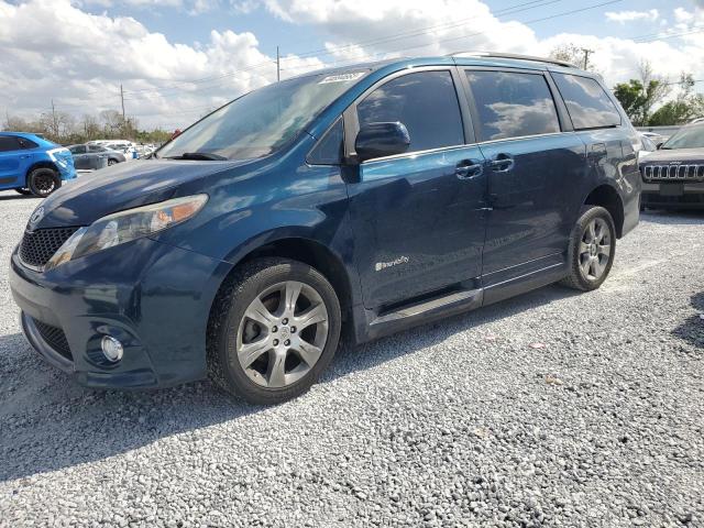 2012 Toyota Sienna Sport