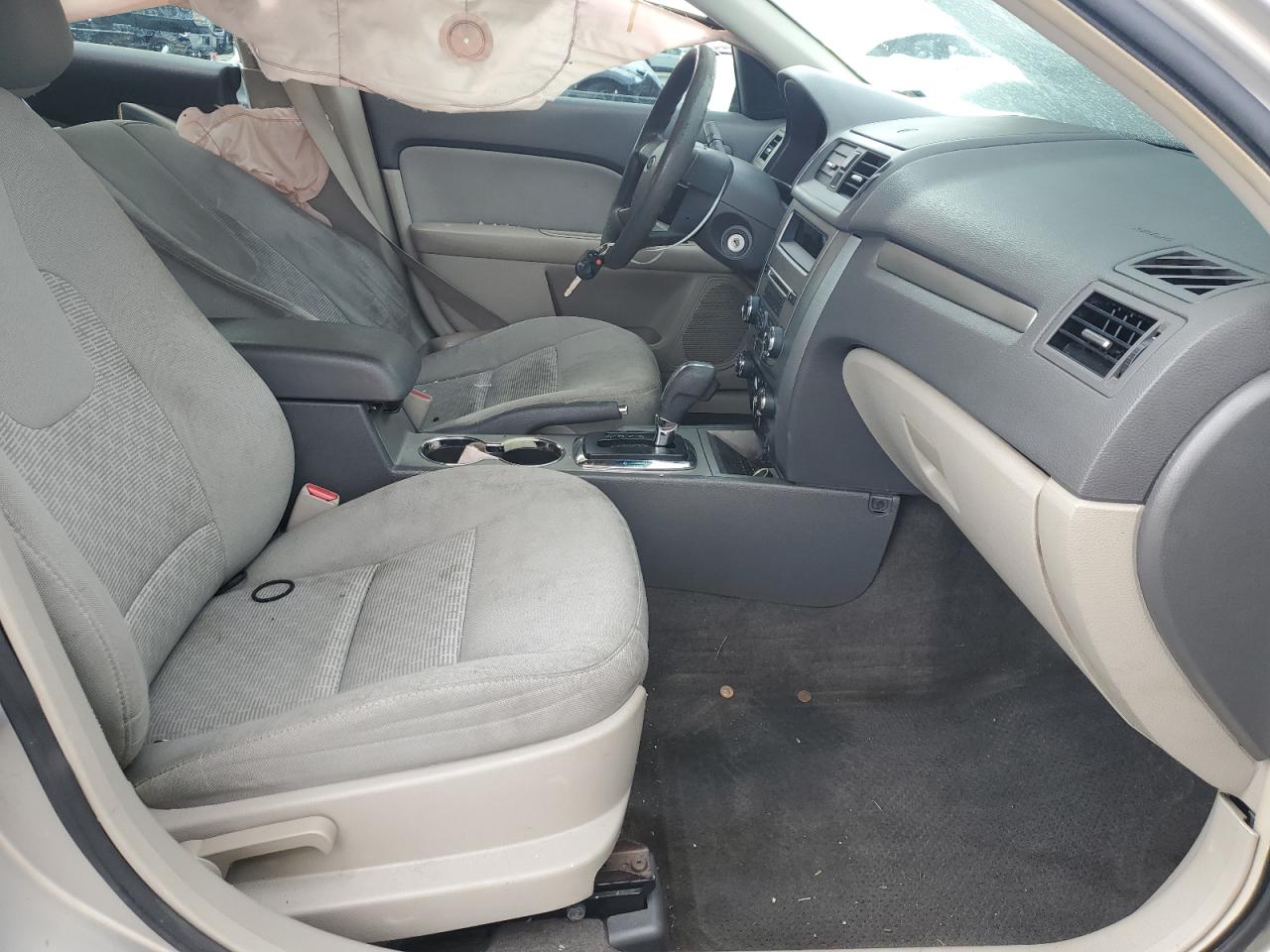 2010 Ford Fusion - Image 7