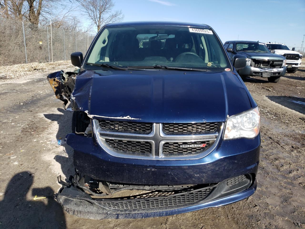 2017 Dodge Caravan - Image 5