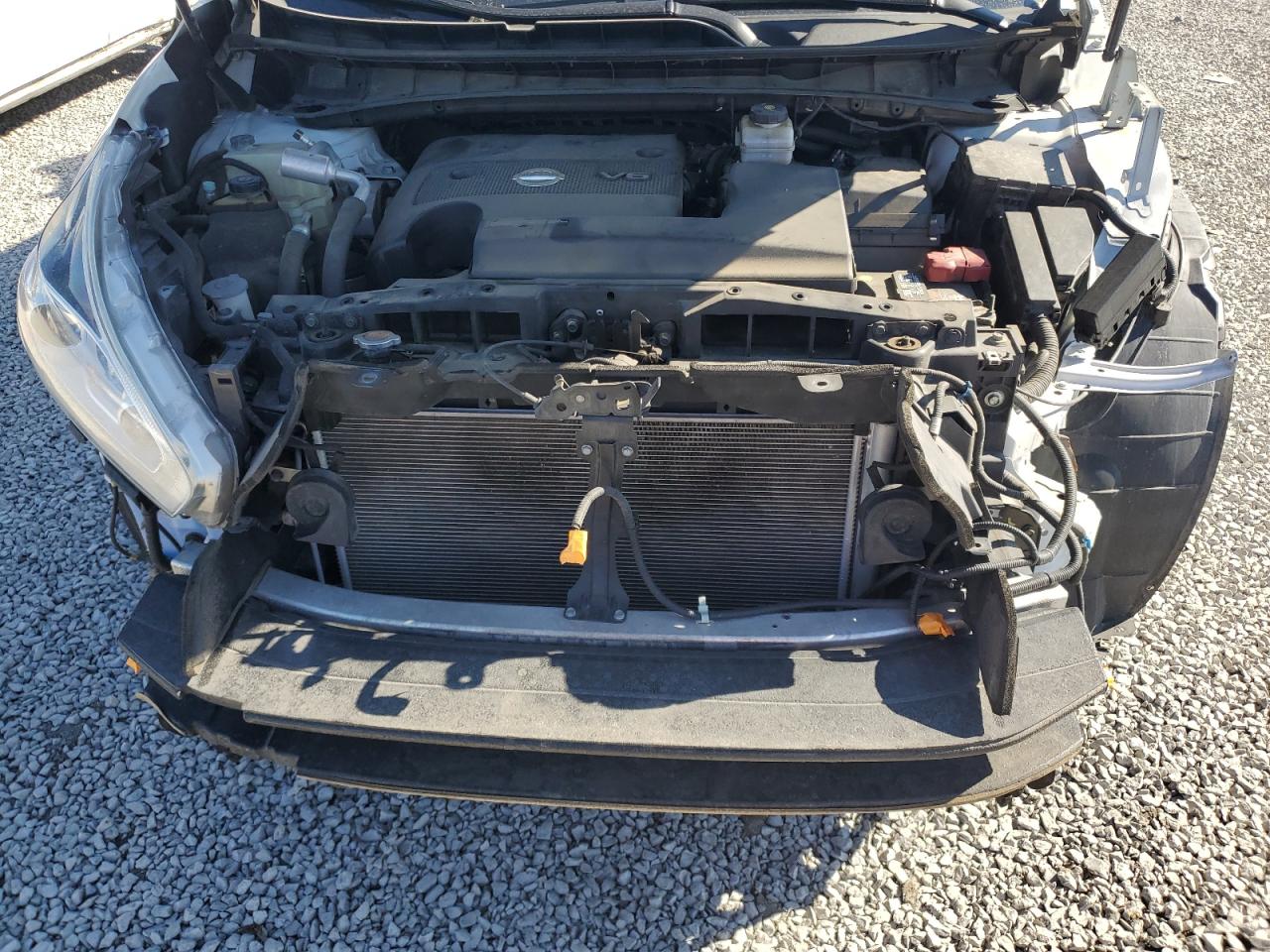 2015 Nissan Murano - Image 12