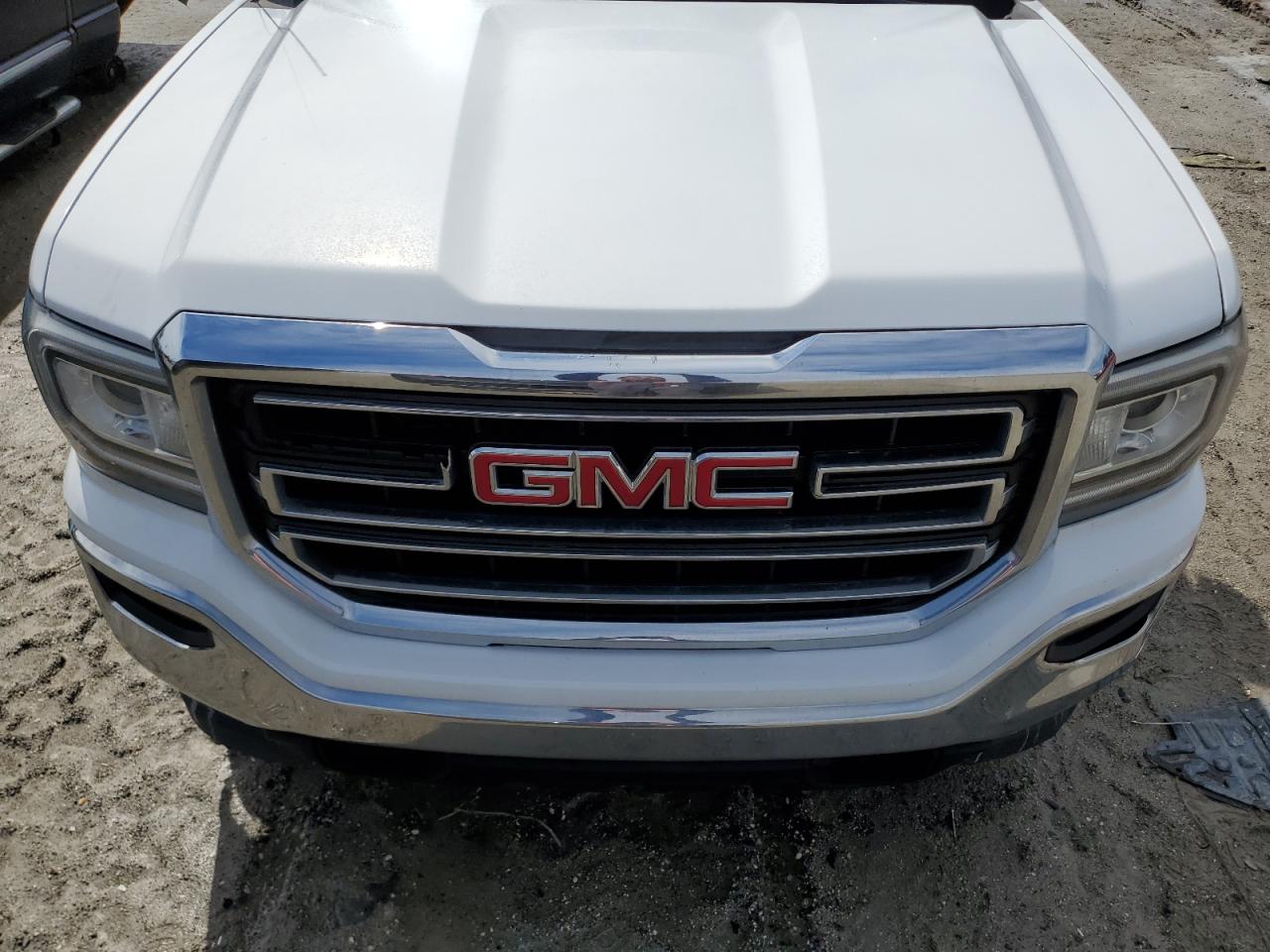 2017 GMC Sierra - Image 11