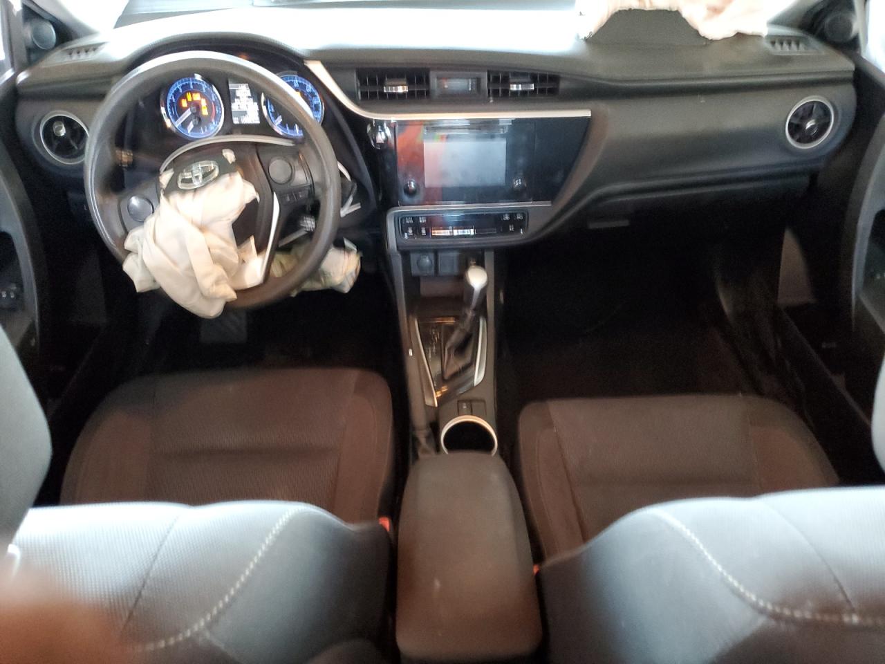 2018 Toyota Corolla - Image 8