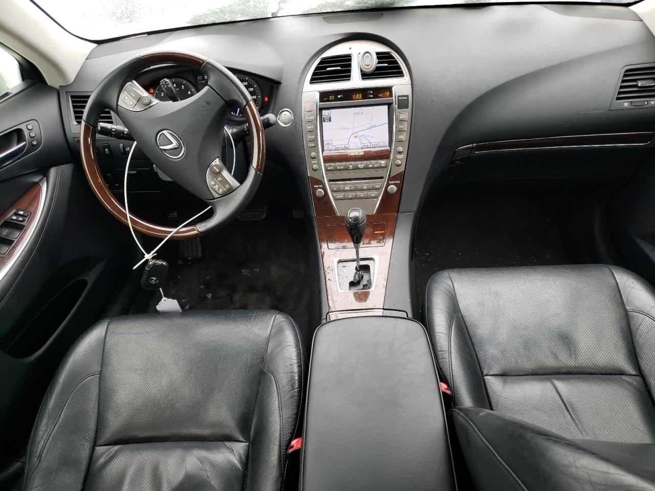 2011 Lexus ES - Image 8