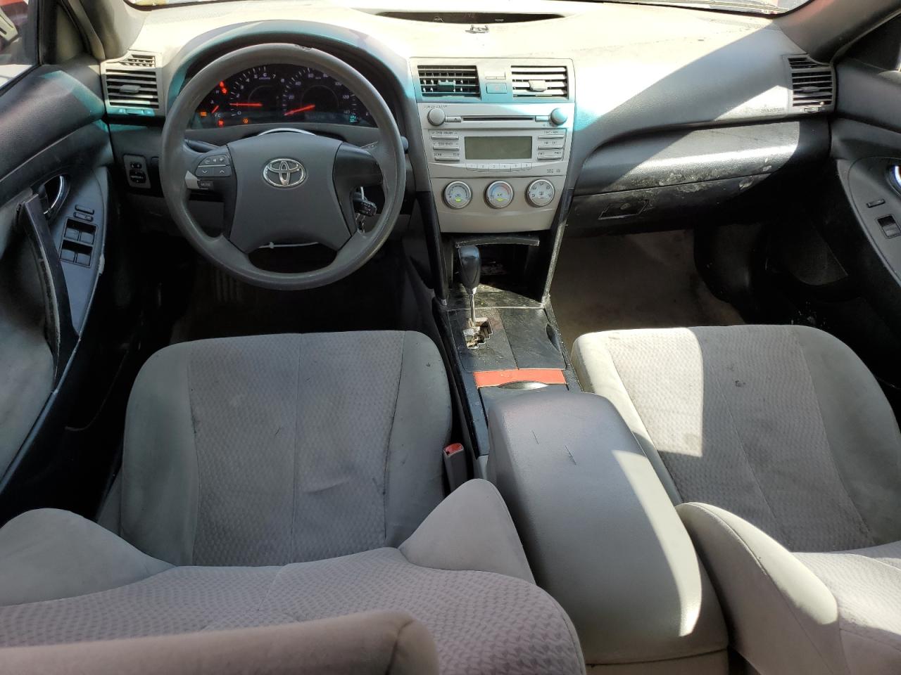 2011 Toyota Camry - Image 8
