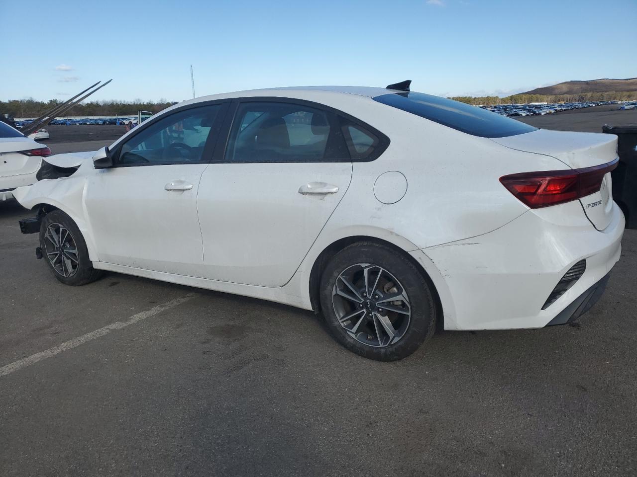 2023 Kia Forte - Image 2