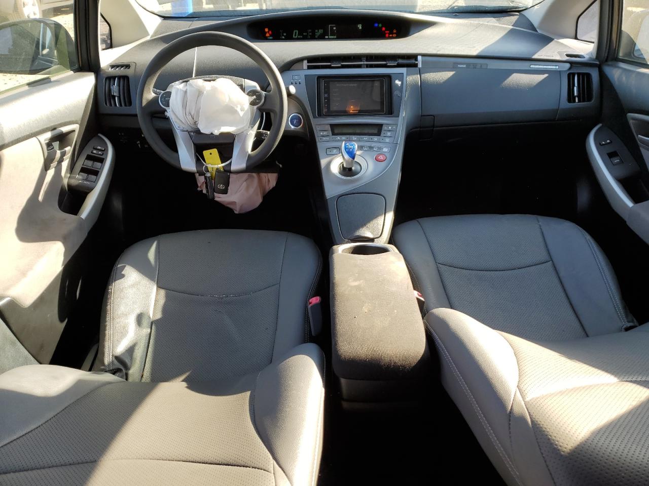 2013 Toyota Prius - Image 8