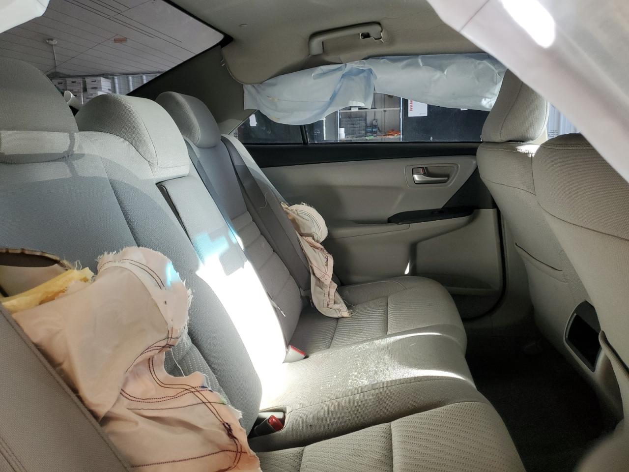 2015 Toyota Camry - Image 10