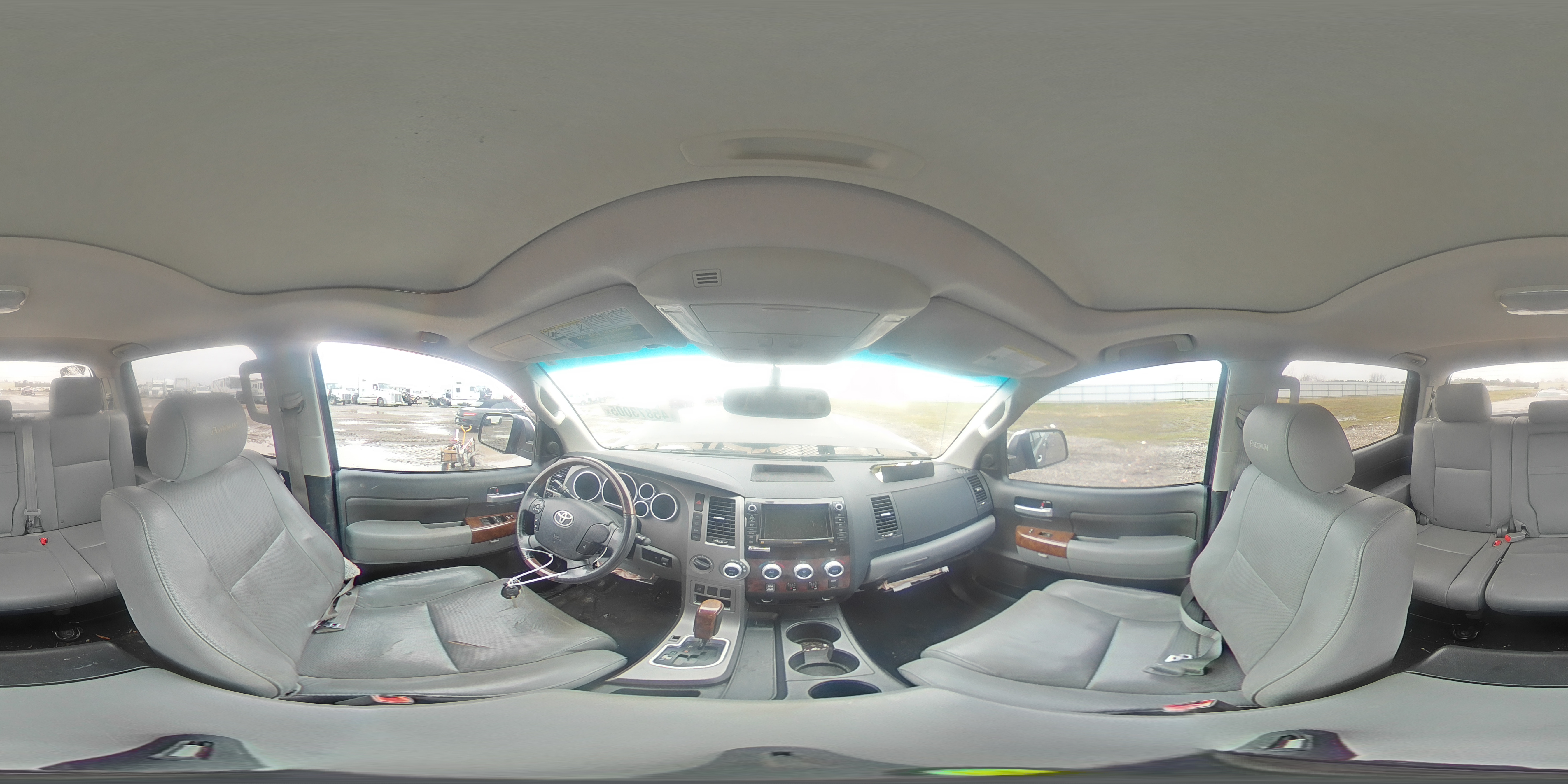 2012 Toyota Tundra - Image 13