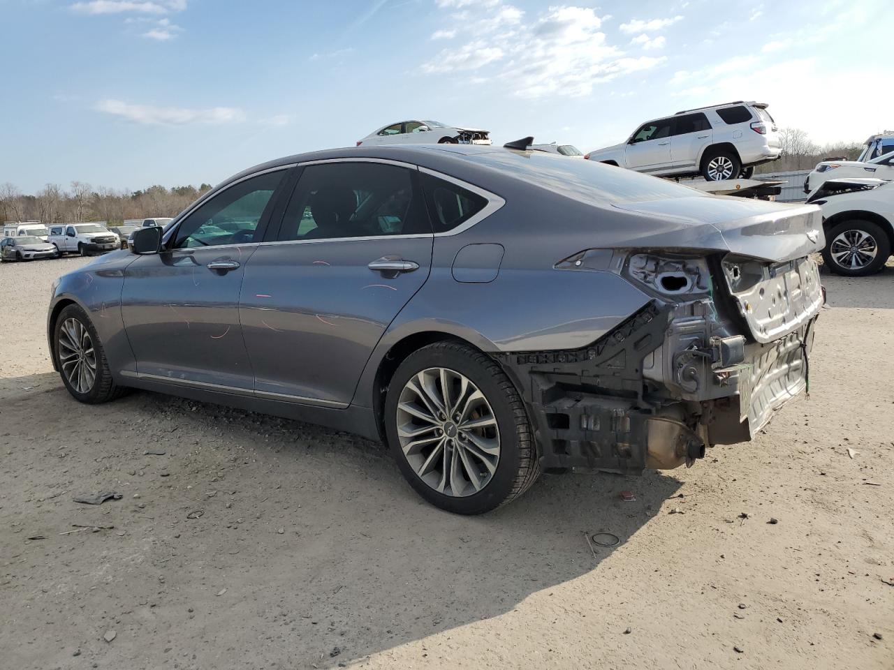 2015 Hyundai Genesis - Image 2