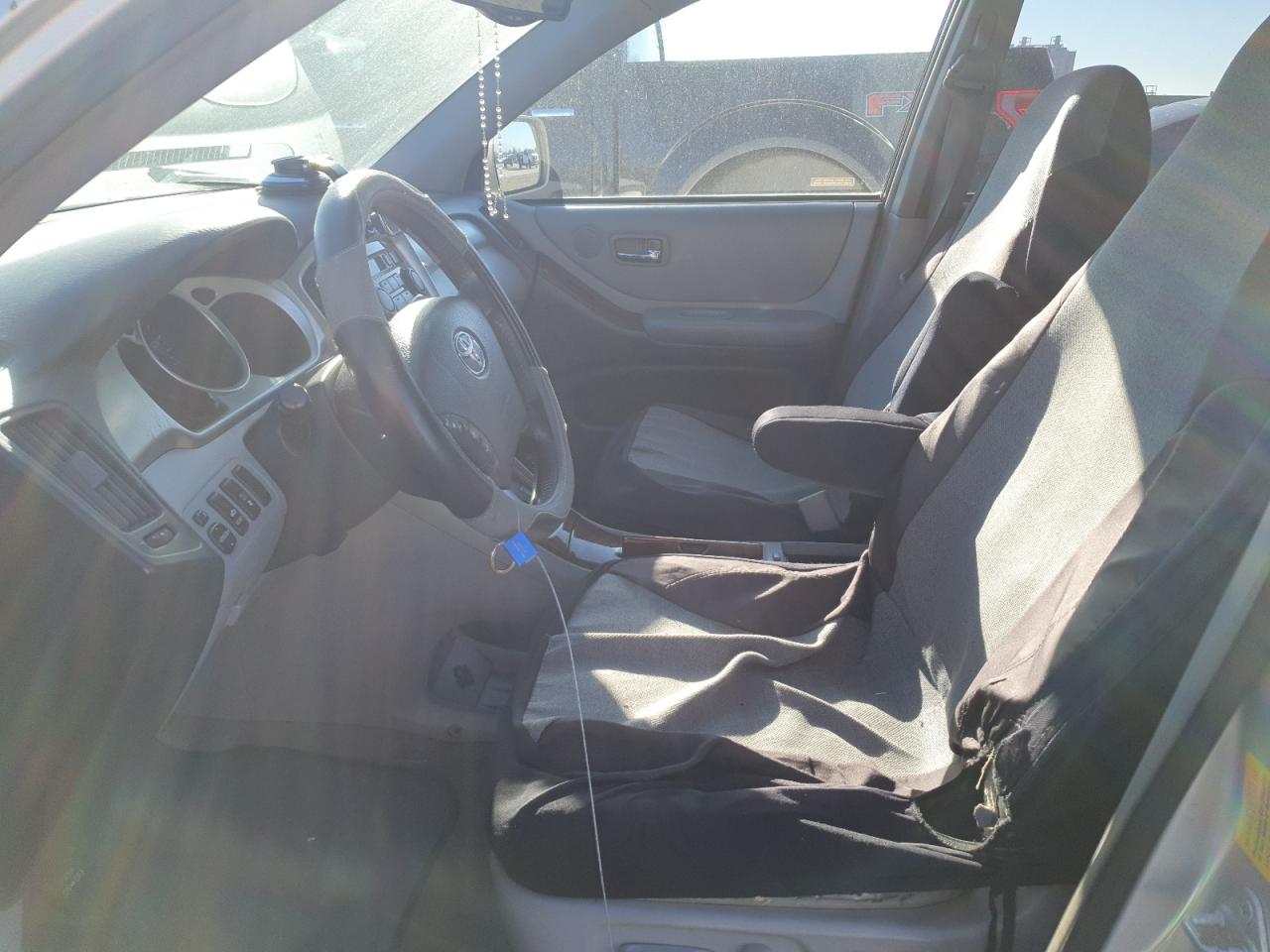 2004 Toyota Highlander - Image 7